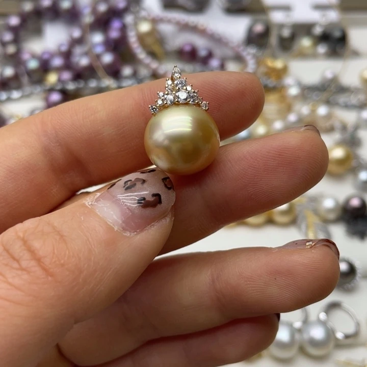 海水珍珠吊坠(不含链)18K金镶嵌