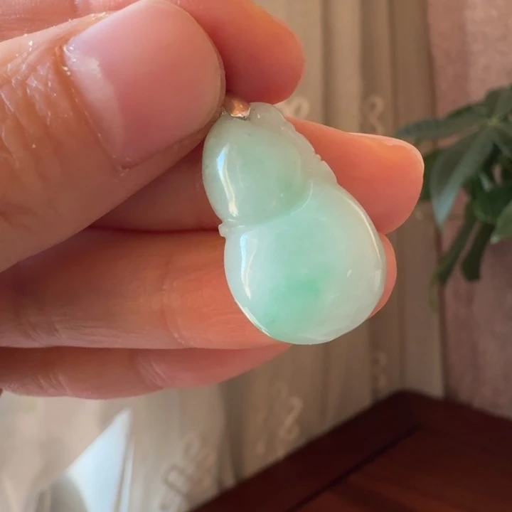 翡翠银S925镶嵌颈饰葫芦