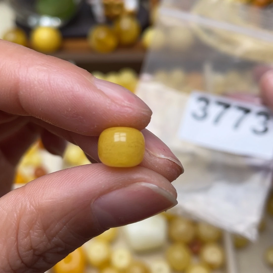 蜜蜡珠宝奇石未镶嵌9