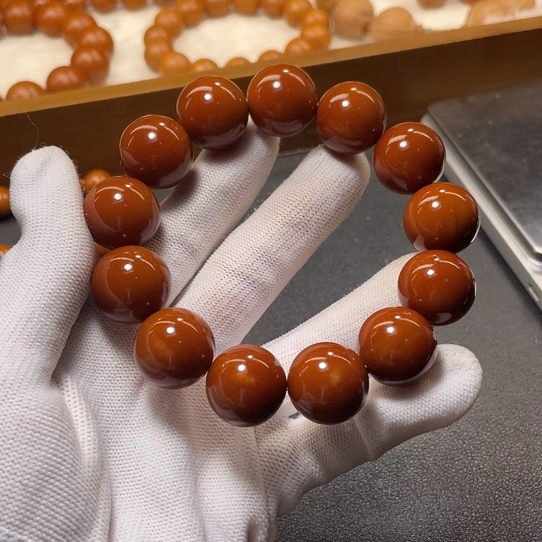 橄榄核吊坠1.8➕树王全品铁核小孔不议价有色差