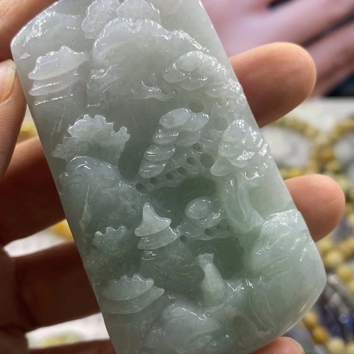 刘***翡翠未镶嵌吊坠(不含链)2801