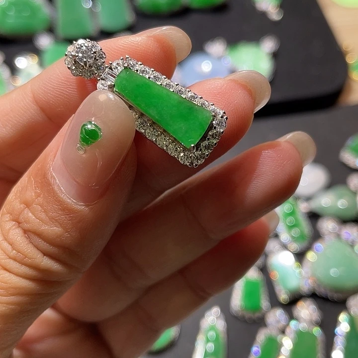 翡翠银S925镶嵌颈饰