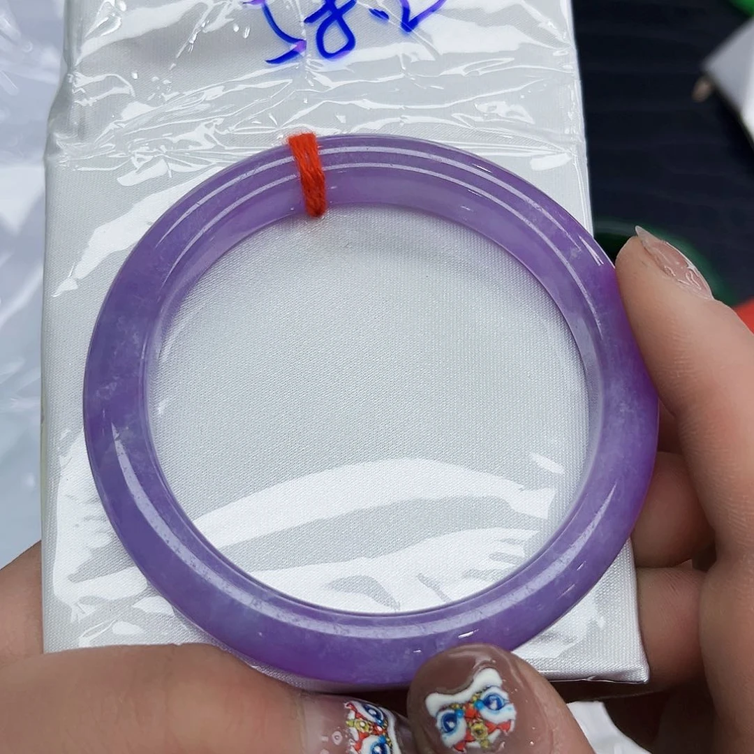 翡翠手镯未镶嵌手镯瑕疵