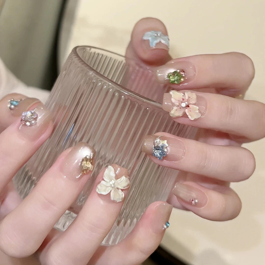 TugeNail“琉光冰花” 设计师AB款冰透立体显白气质雕花美甲TGJ826