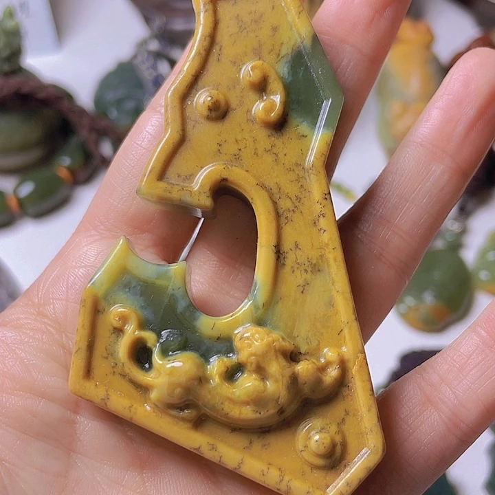 和田玉挂件未镶嵌