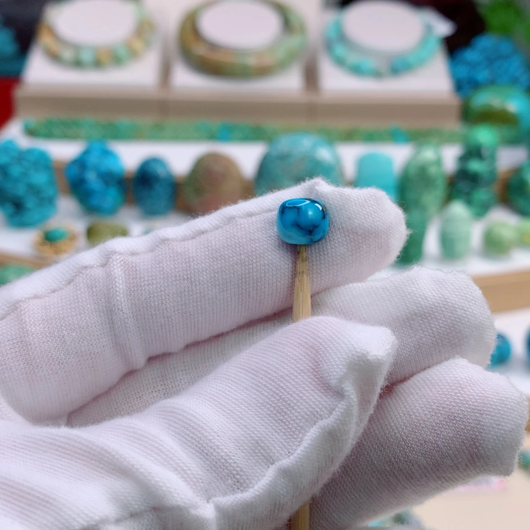 未镶嵌绿松石珠宝奇石