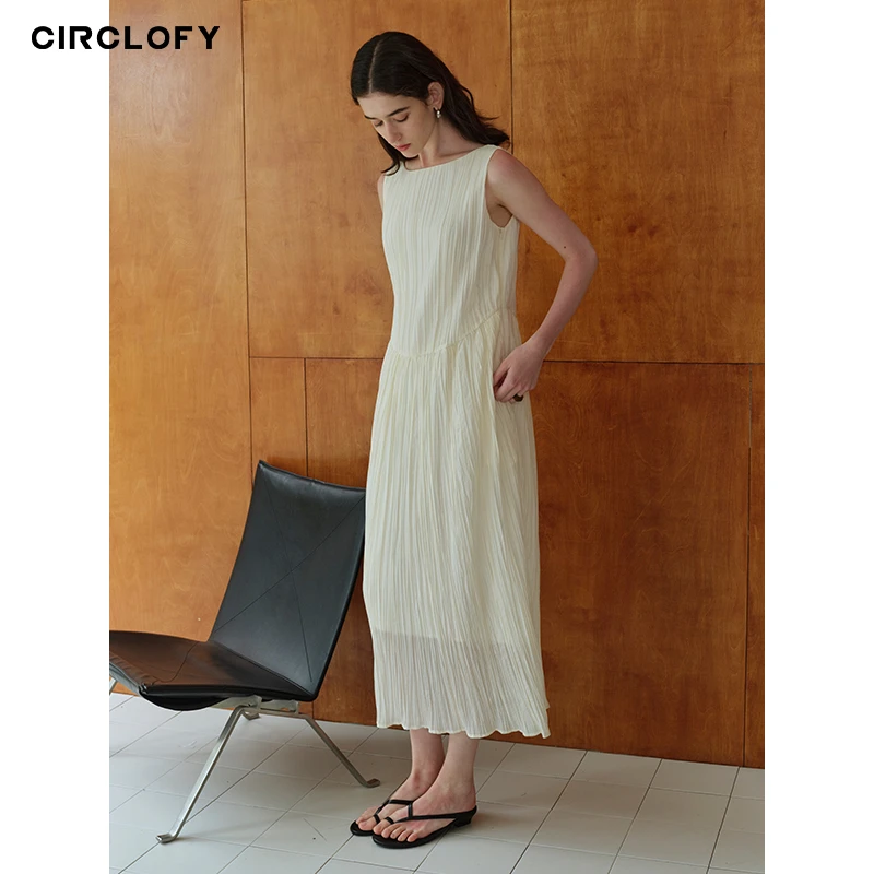 【CIRCLOFY瑟夕】设计感一字领肌理感褶皱花苞连衣裙CIVA422935