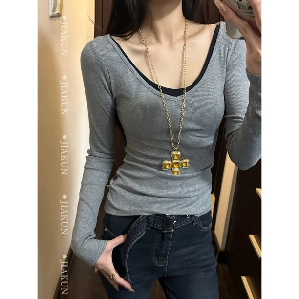 JIAKUN纯欲大V领长袖纯色T恤打底衫女新款简约修身显瘦百搭上衣