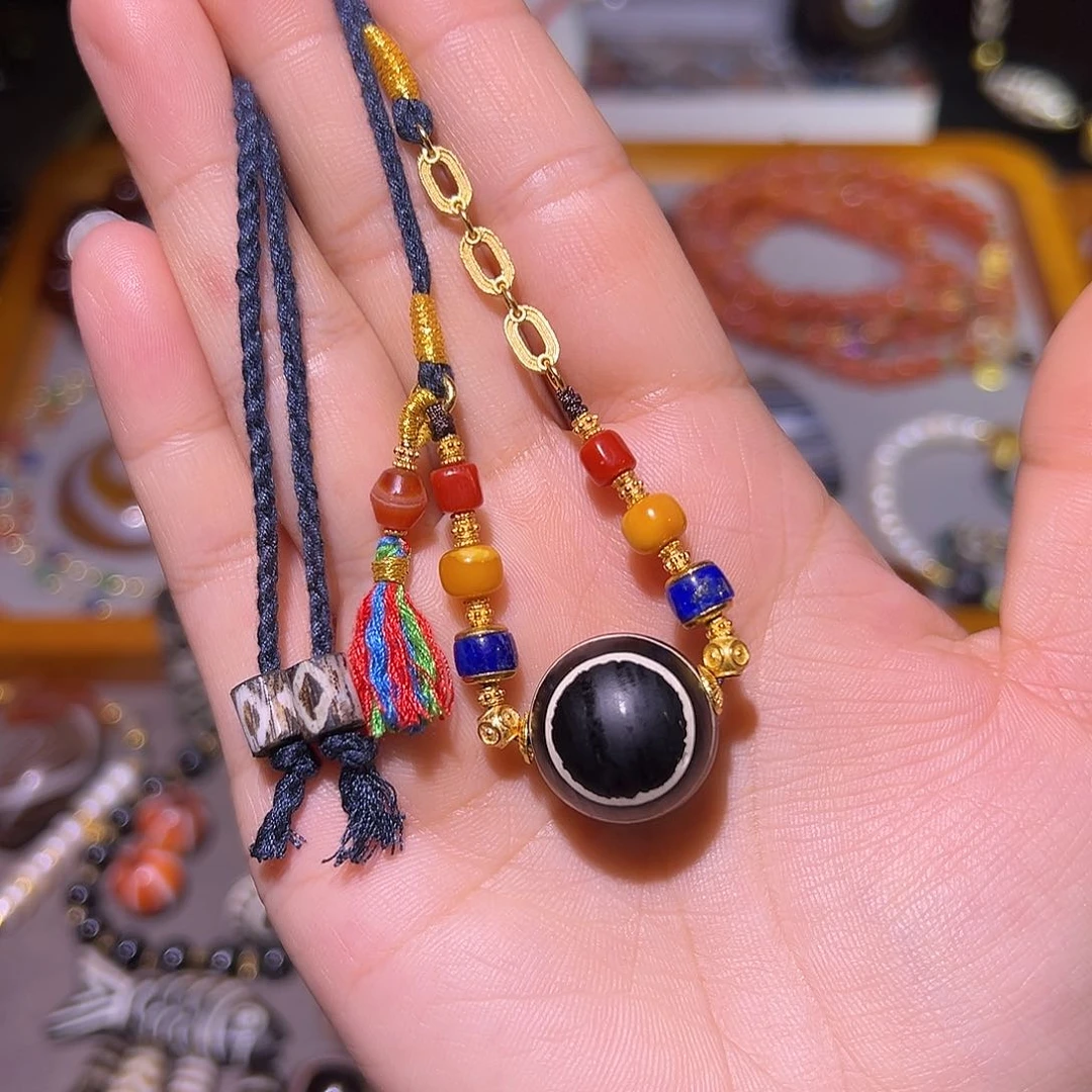 玛瑙/玉髓颈饰未镶嵌