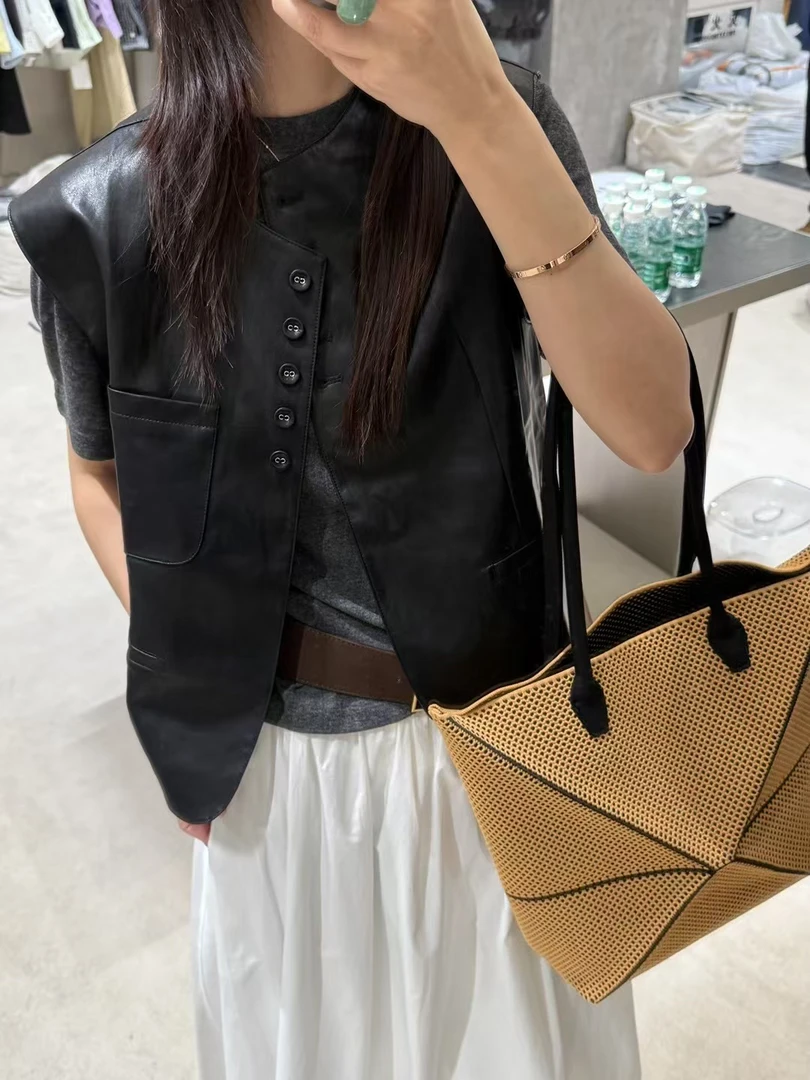 PU马甲超百搭好看