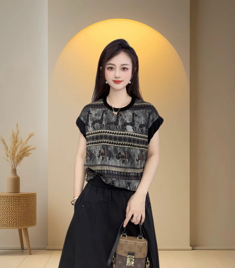 夏款圆领设计感时尚百搭宽松半袖显瘦上衣款女8303