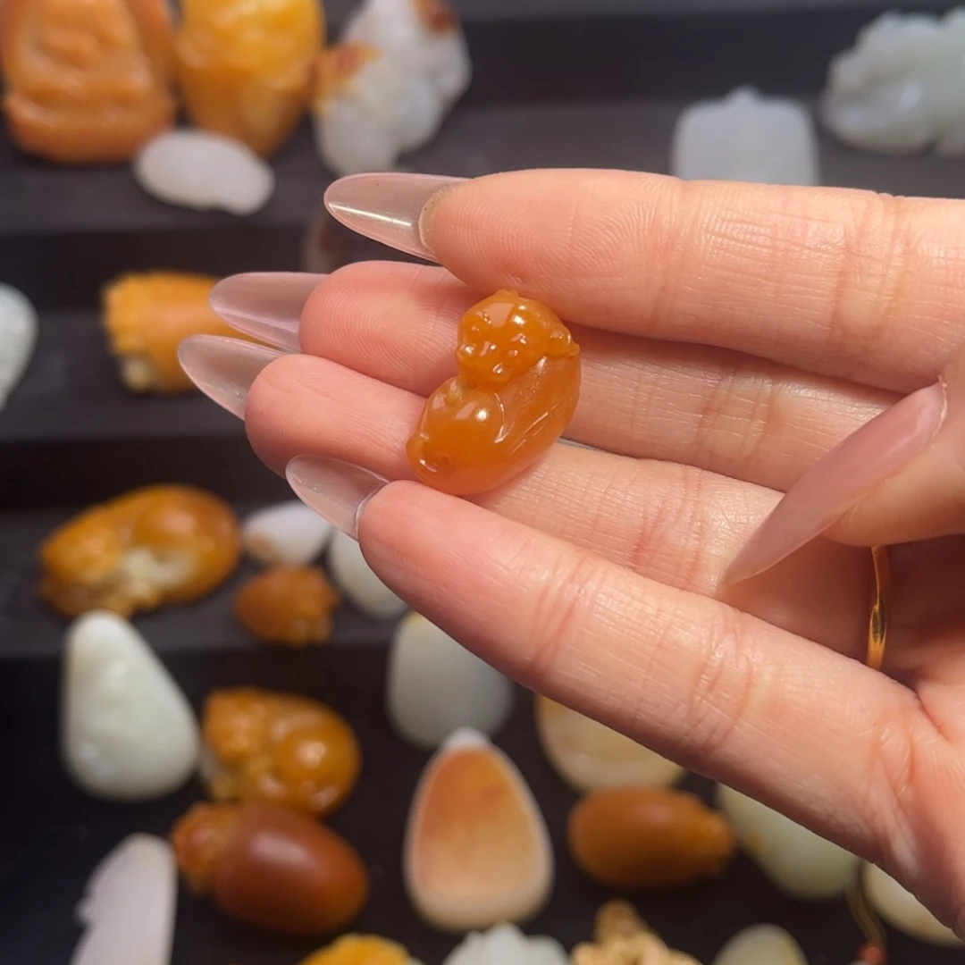 和田玉颈饰未镶嵌7****?