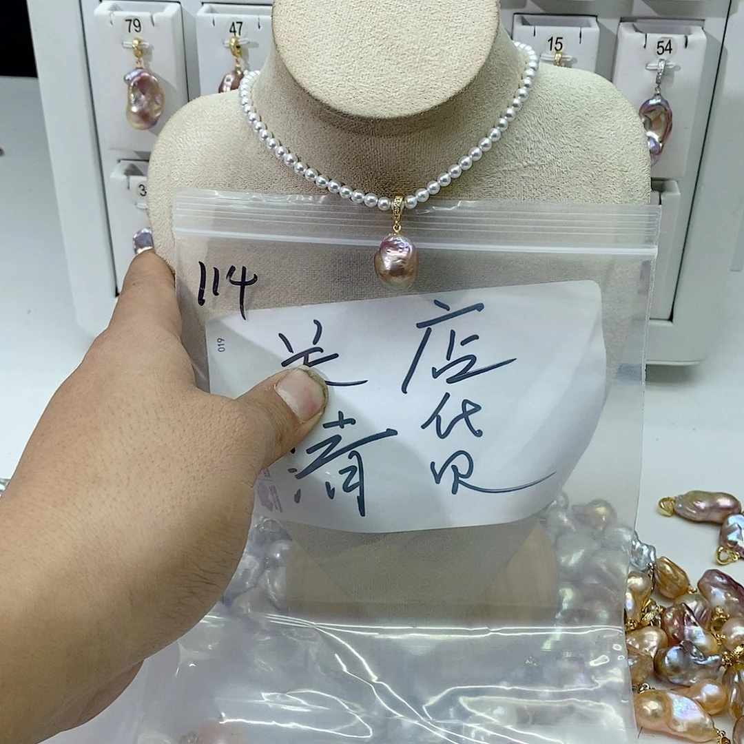 淡水珍珠颈饰合金