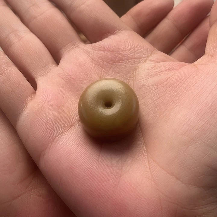 颈饰未镶嵌和田玉平安扣