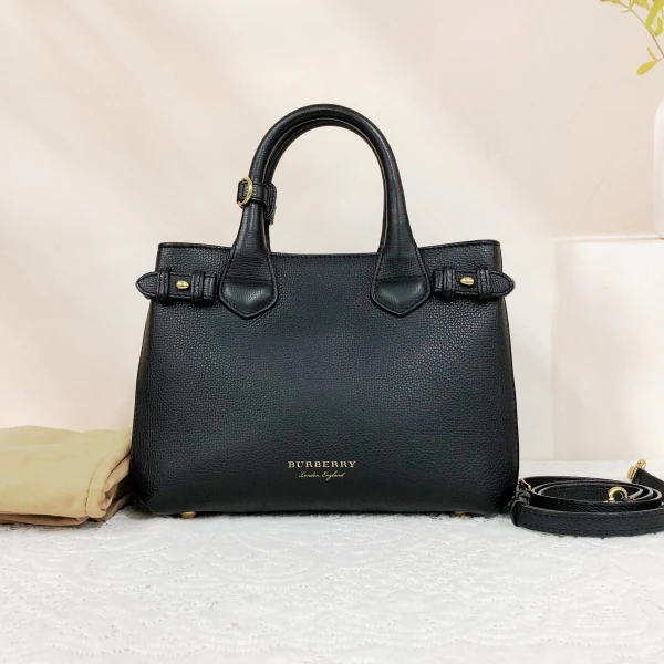 博柏利/95新/包包/250507EV0009/C18373831627