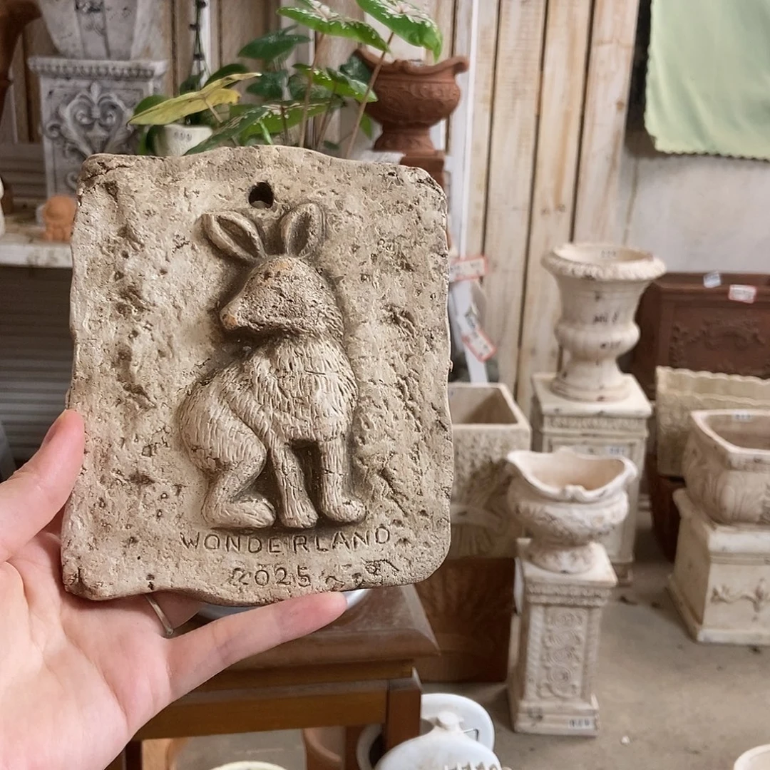 小兔子挂件配麻绳