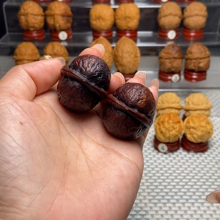 文玩核桃把件3粗筋大屁桃