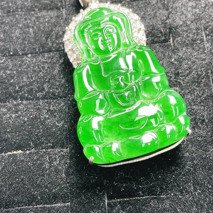 翡翠未镶嵌颈饰71