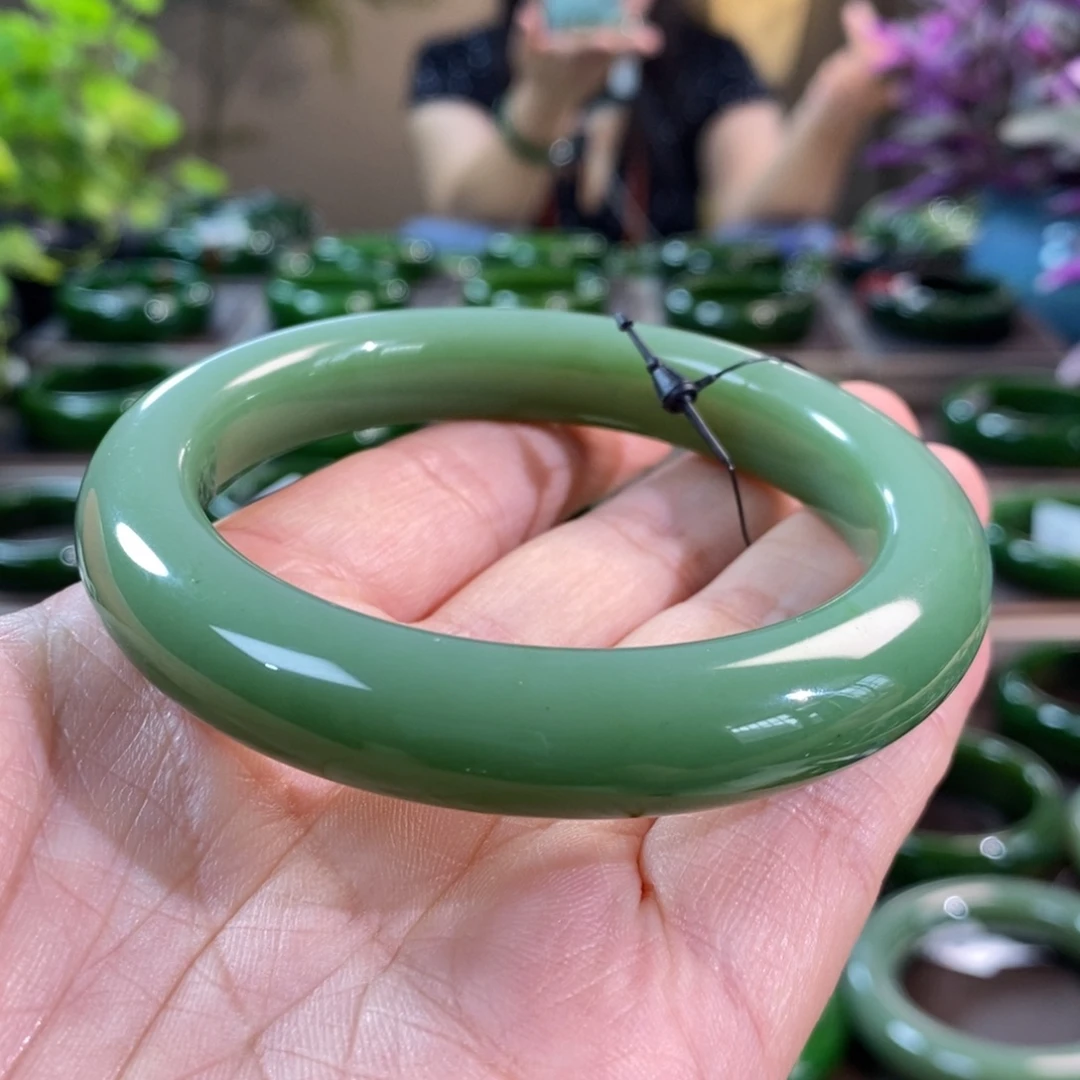 和田玉（碧玉）手镯未镶嵌