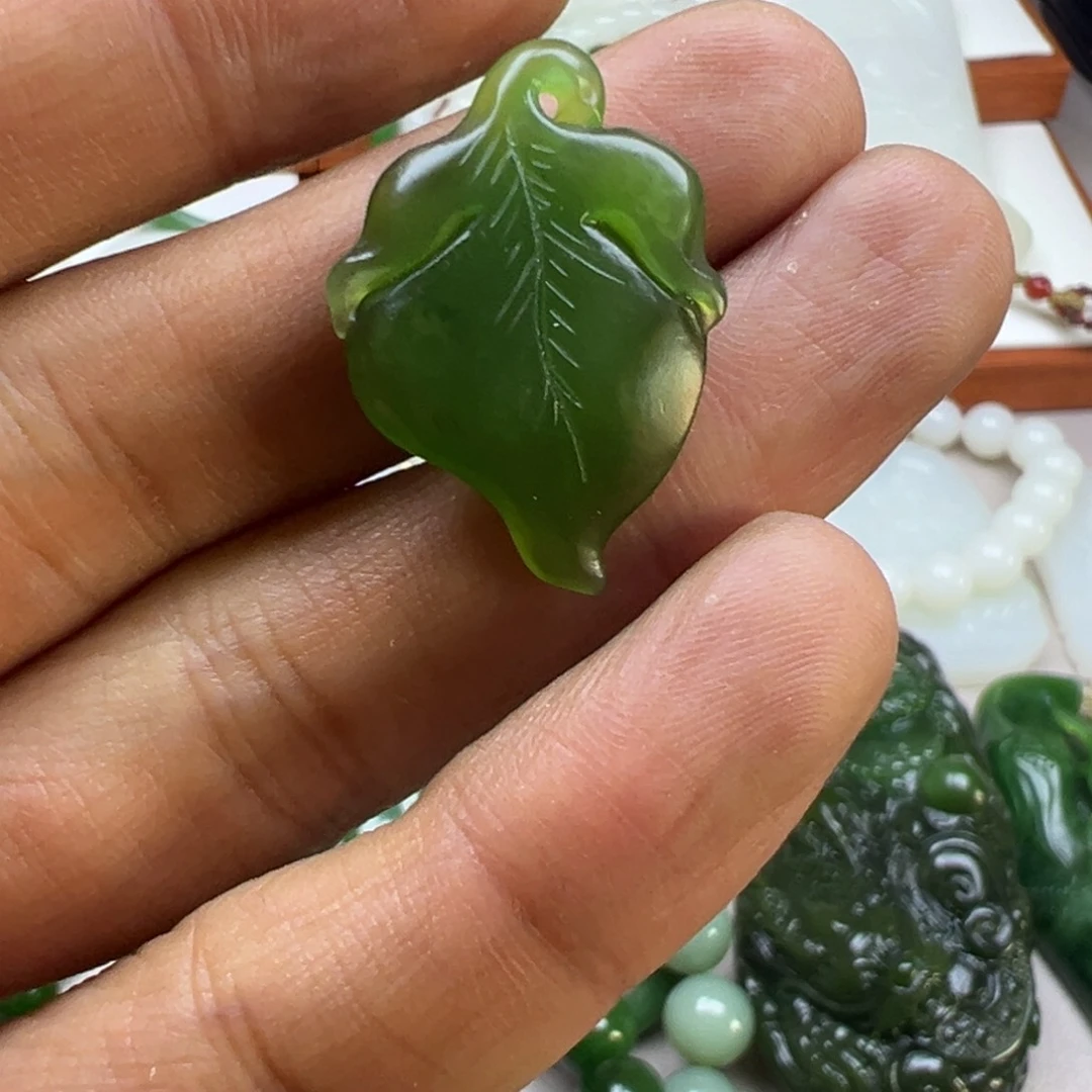 【闪购商品】和田玉挂件未镶嵌拾****石