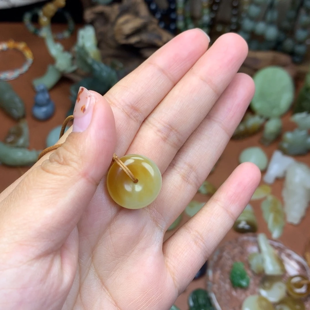 瑞***烤和田玉未镶嵌挂件