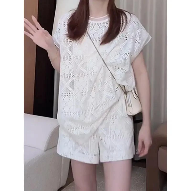 度假风重工蕾丝三件套女夏2025新款 短裤短袖套装 镂空设计高级