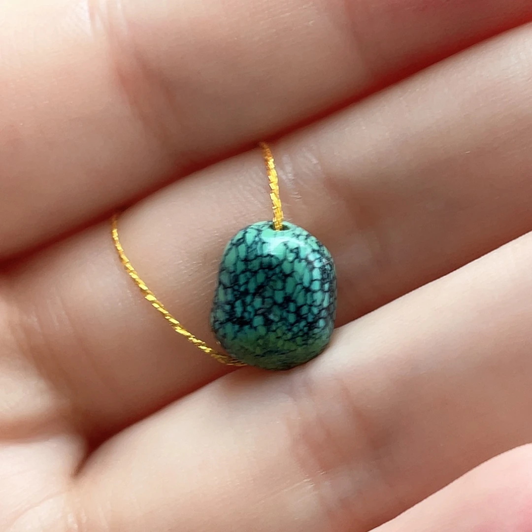 未镶嵌绿松石颈饰