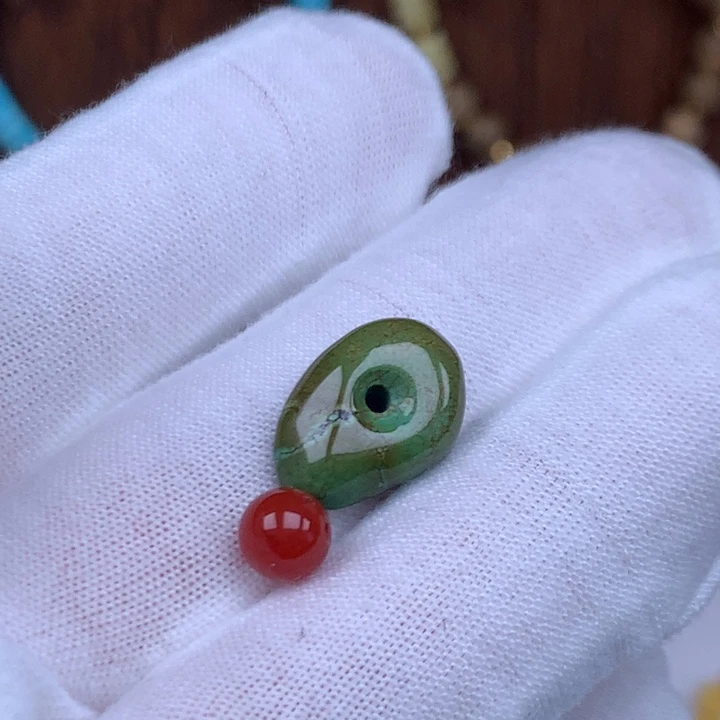 南红玛瑙未镶嵌珠宝奇石