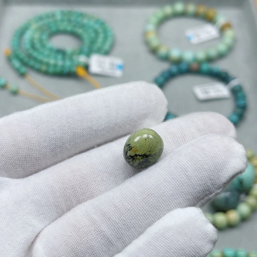 绿松石未镶嵌挂件