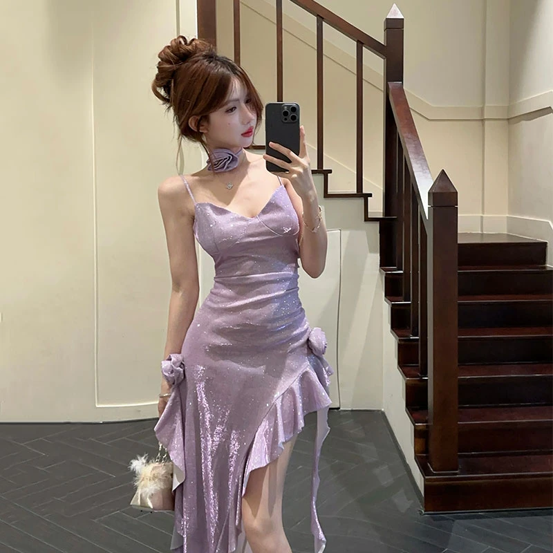 夏季新款时尚辣妹纯欲风吊带褶皱撒粉料花朵飘带不规则开叉连衣裙