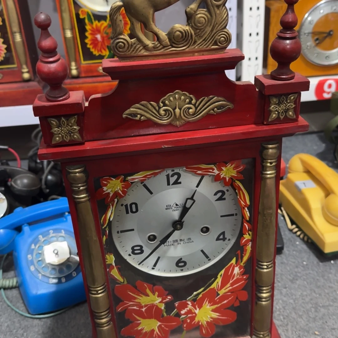 木码头座中一台白山