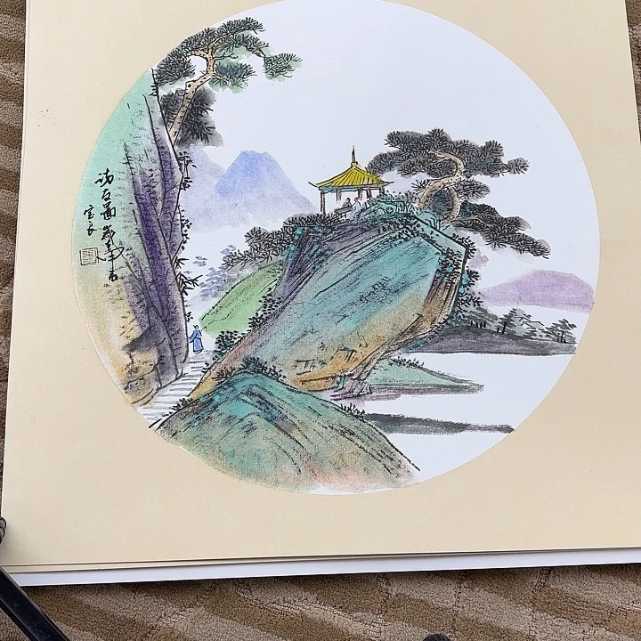 国画花鸟的翅膀和翅膀都是白色的