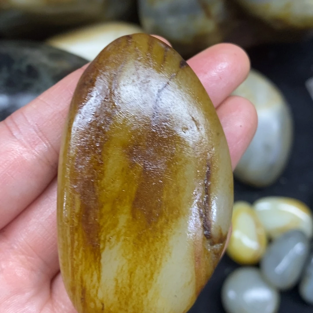 未镶嵌和田玉（糖玉）挂件