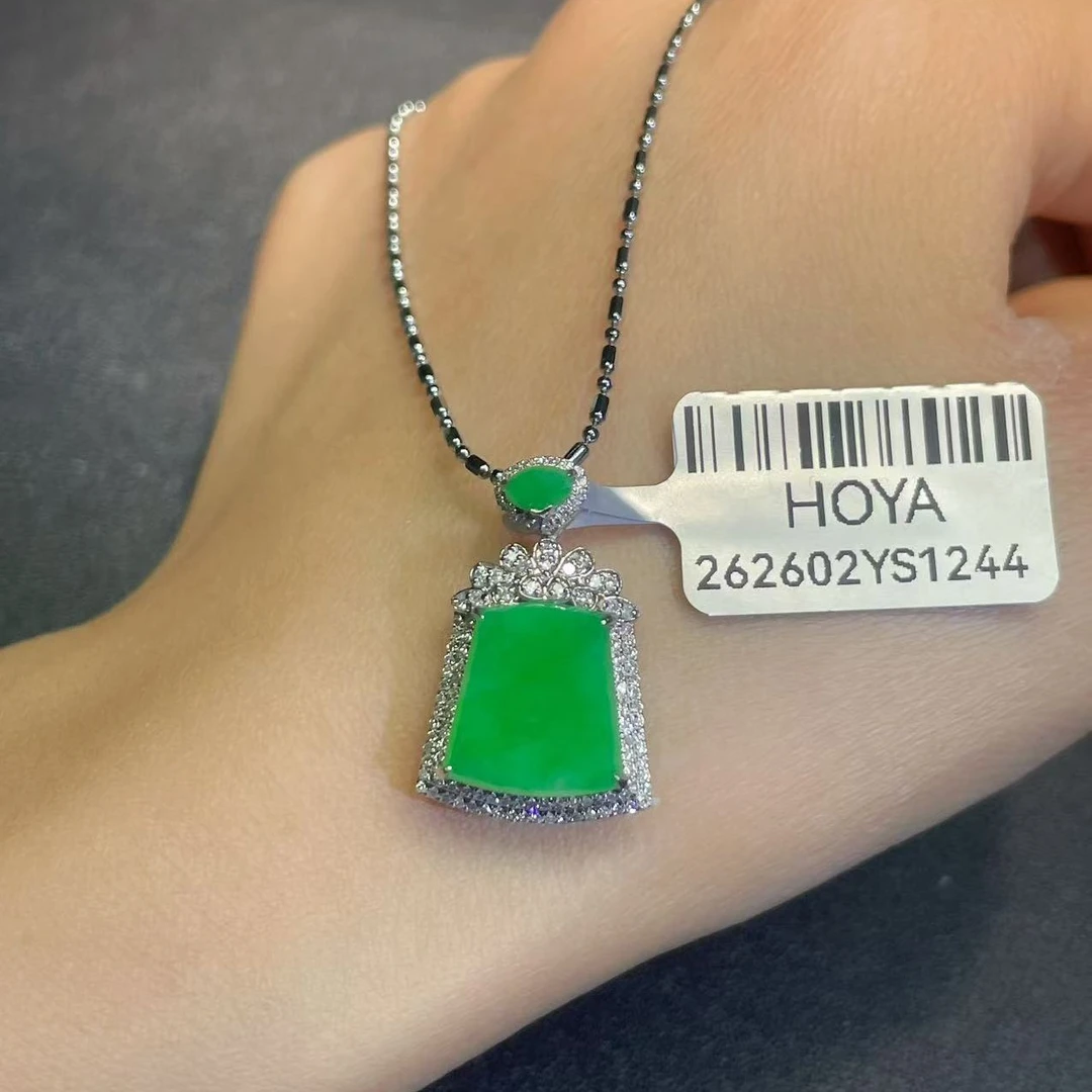 缅甸A货翡翠南非真钻18K金（不含链）