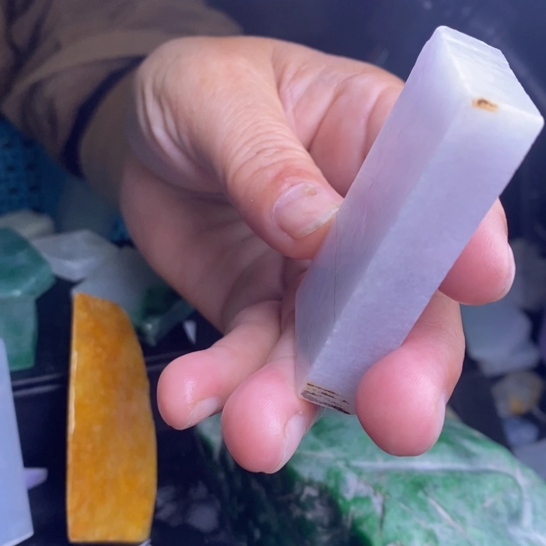 定制翡翠未镶嵌