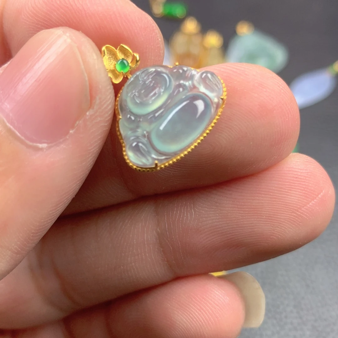 【闪购商品】颈饰18K金镶嵌翡翠翡翠