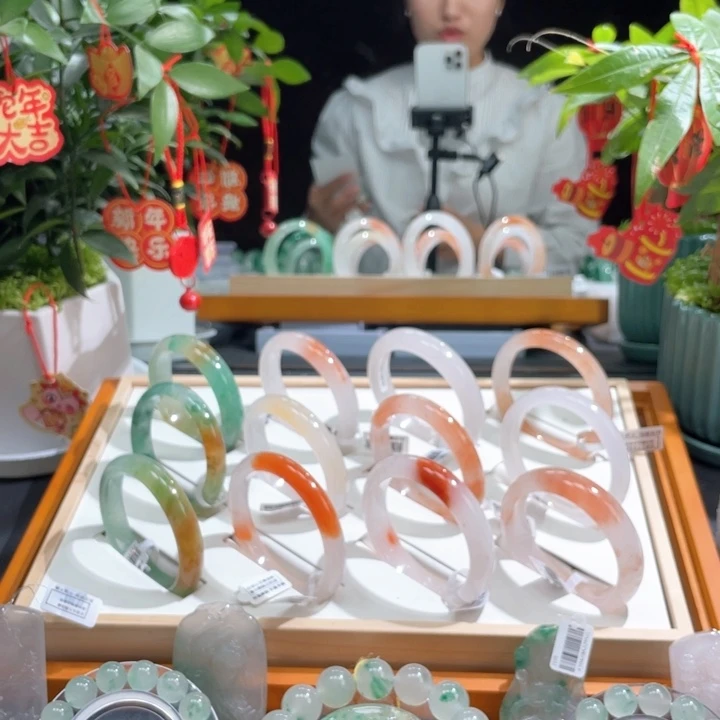 石英质玉手链未镶嵌