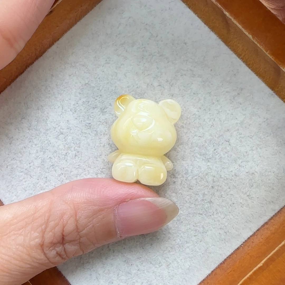 琥珀未镶嵌珠宝奇石定制
