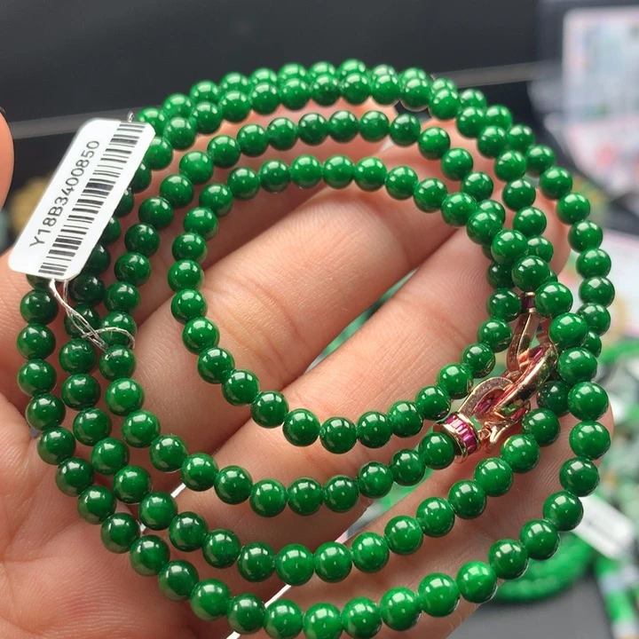 翡翠手镯未镶嵌卡