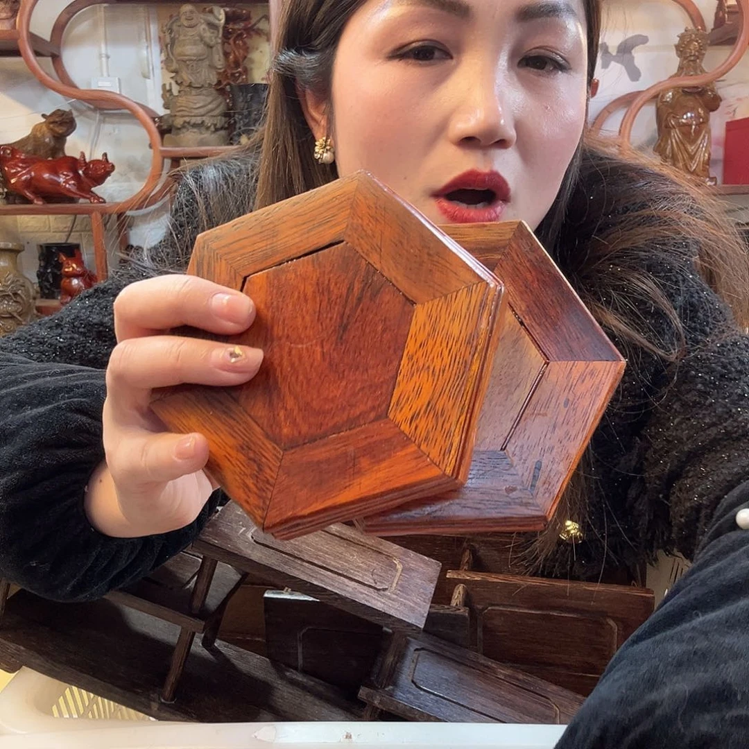 非洲紫檀（红花梨）褚*云