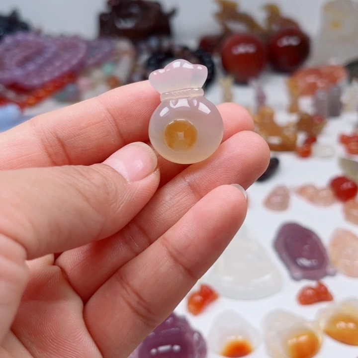 玛瑙/玉髓颈饰未镶嵌