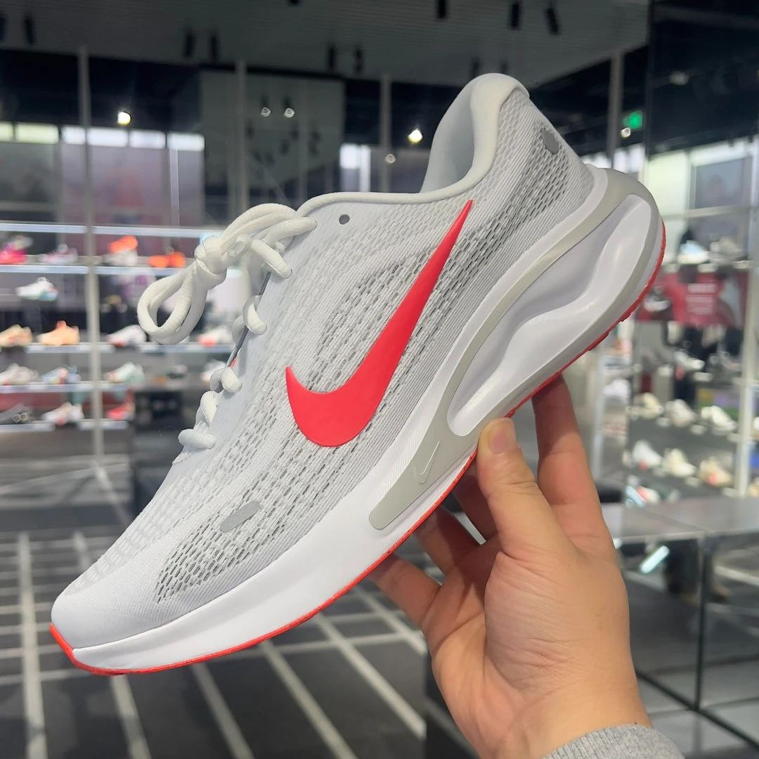 【滔搏运动】NIKE耐克男子跑步鞋 JOURNEY RUN 运动鞋 FN0228-106