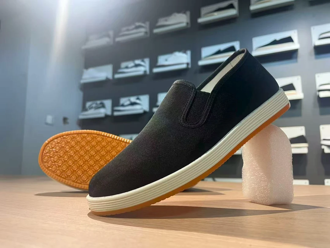 布鞋 四季 牛筋底 软弹健步鞋