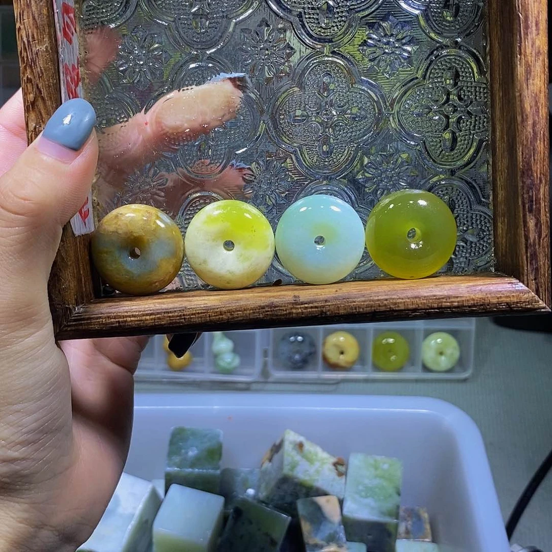 未镶嵌蛇纹石玉其他7