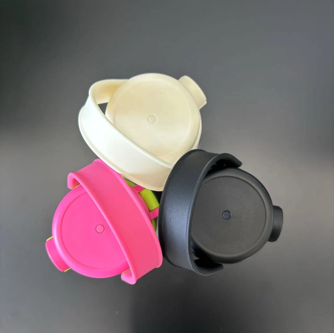 2-406-一款三色手拎吸管水杯