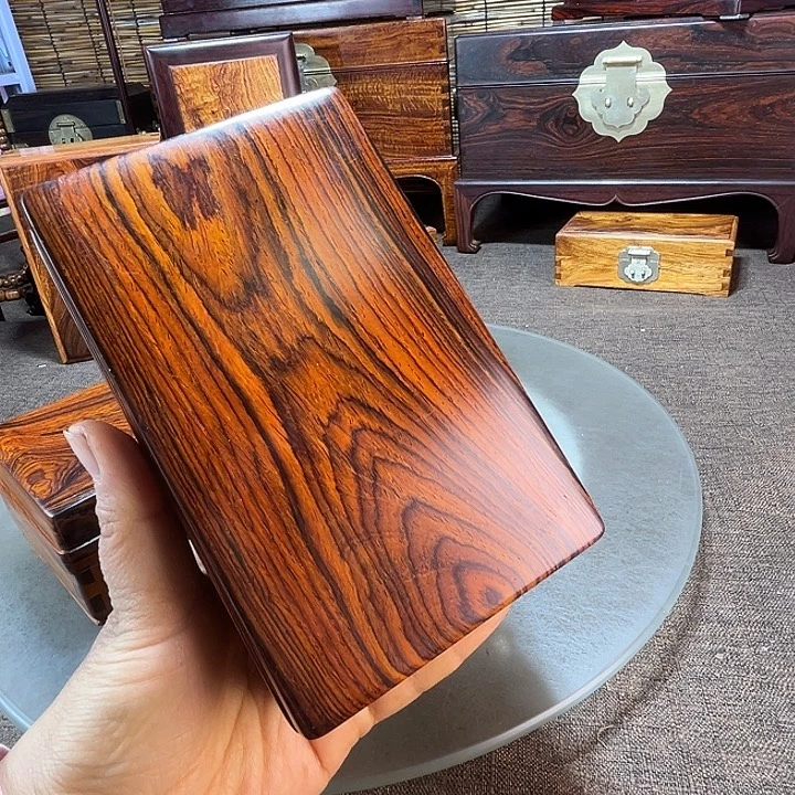 微凹黄檀（南美大红酸枝）