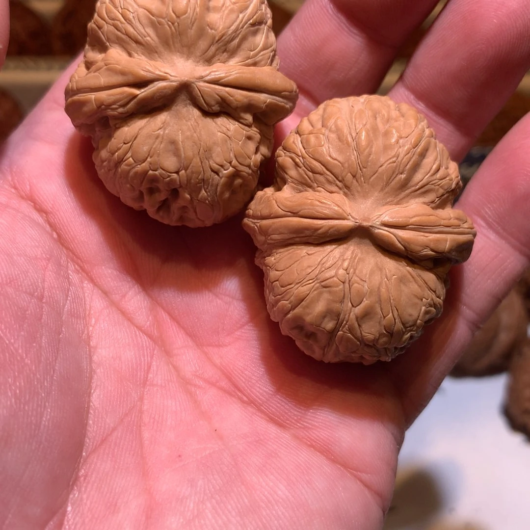 文玩核桃把件G****刘平谷元宝