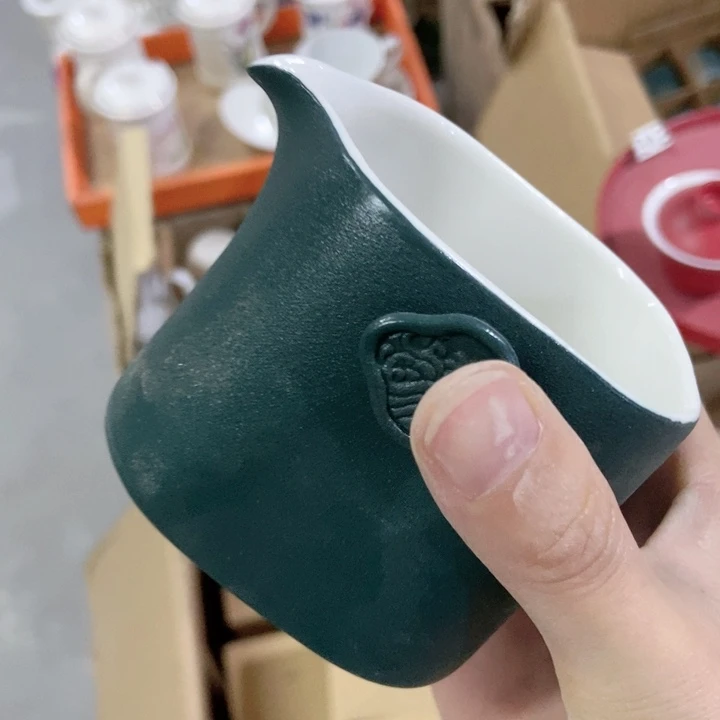 茶具微瑕，介意勿拍