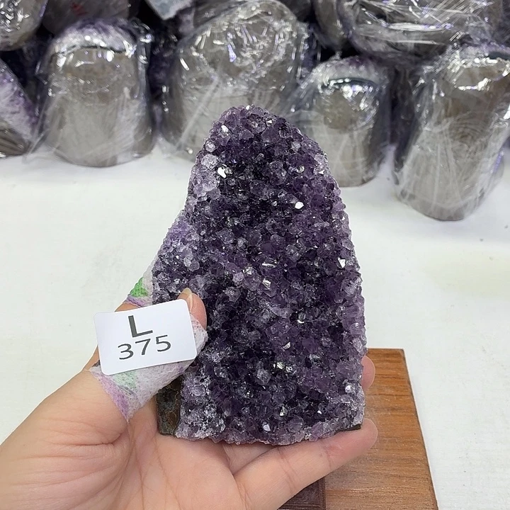 水晶摆件未镶嵌天然紫水晶