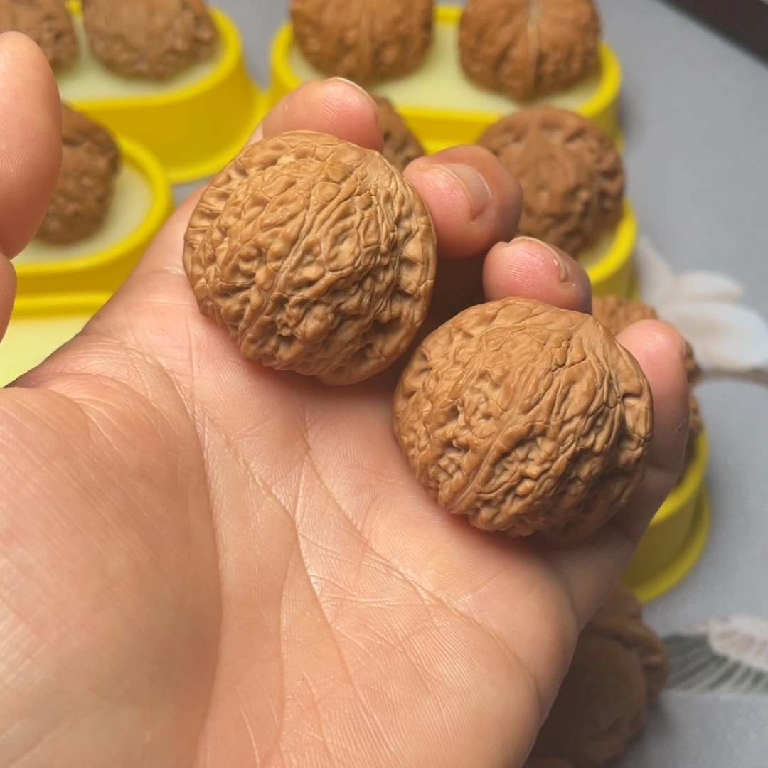 【闪购商品】文玩核桃吊坠绣球………